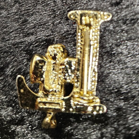 Vintage signed LRAZZA Letter L with Angel Pin - Picture 3 of 3